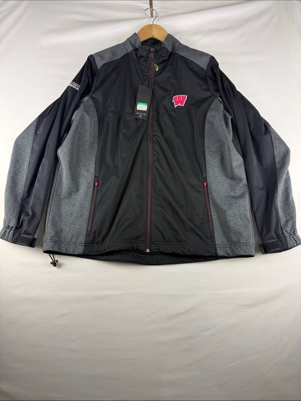 Antigua Wisconsin Badgers Full Zip Lightweight Jacket 2XL Fits XL NWT